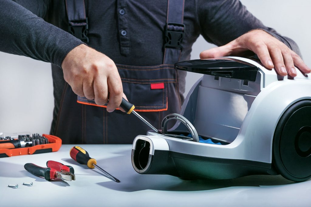 Things to Consider While Hiring the Best Vacuum Repair Toronto Services