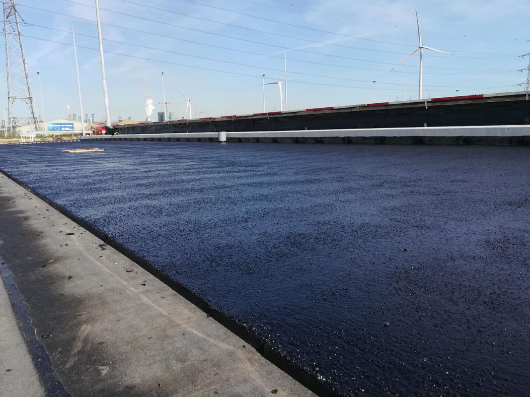 applying waterproof membrane